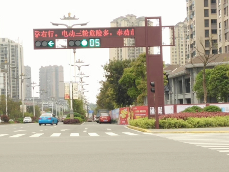 一体式机动车灯杆