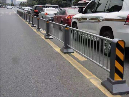 机动车护栏2